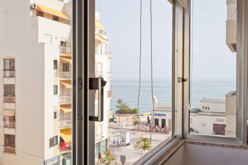 Armação de Pêra - Beach Apartment - Sea View- Walk to the Beach - Algarve