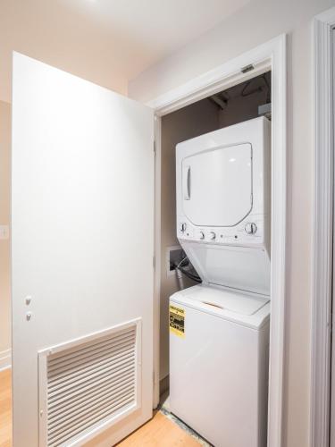 Bluebird Suites on Washington Circle – Photos 5