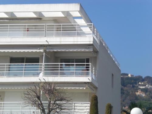 Balkón nebo terasa v ubytování Résidence avec piscine, plage à 100 m, Cannes et Juan les Pins à 5 min, WiFi