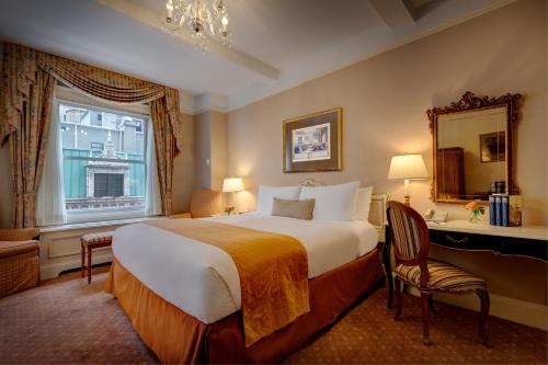 Hotel Elysee by Library Hotel Collection Image