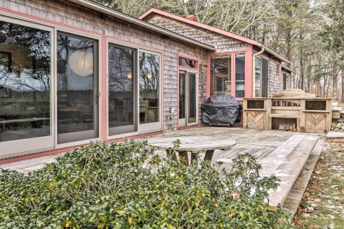 Gallery image of Stylish Wellfleet Home with Patio on 2 Private Acres in Wellfleet