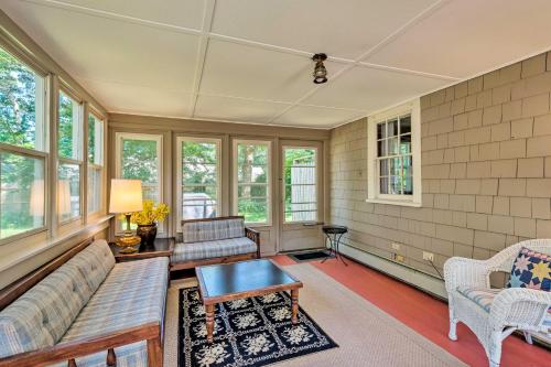 Φωτογραφία από το άλμπουμ του Cape Cod House with Grill and Yard - Drive to Beach! σε South Yarmouth