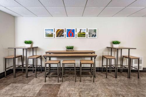 Galeriebild der Unterkunft Motel 6-Saskatoon, SK in Saskatoon