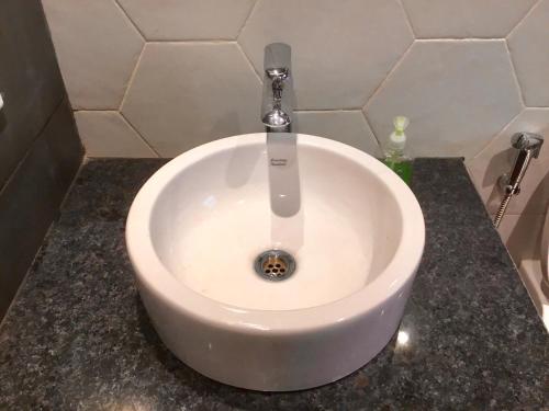 Ένα μπάνιο στο Dreamial Element One Studio @ Sector 47 Gurgaon