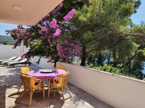 Beautiful villa with breathtaking views – Photos 2