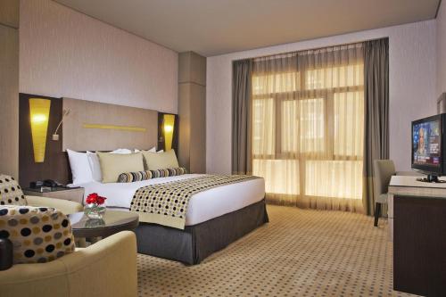 TIME Grand Plaza Hotel, Dubai Airport Image