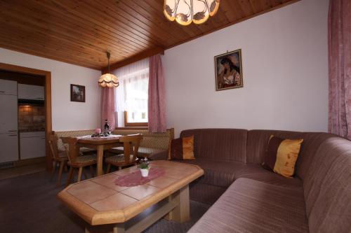 Χώρος καθιστικού στο Landhaus Tschafein