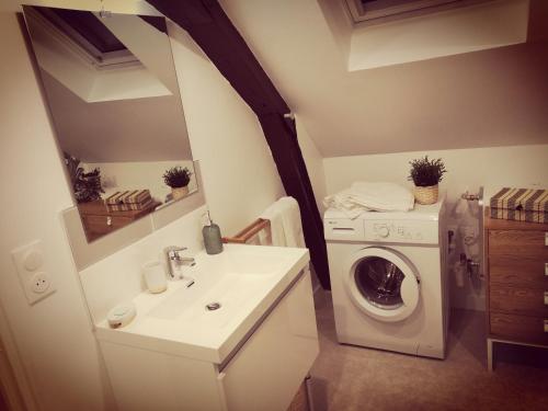 Billede fra billedgalleriet på Logement Cosy rénové au pied de la Cathédrale avec climatisation i Reims