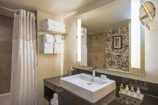 Ένα μπάνιο στο The Warwick Hotel Rittenhouse Square Philadelphia