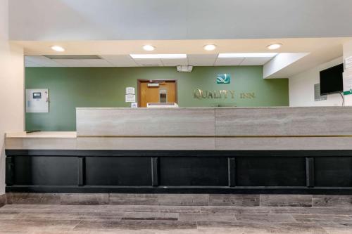a waiting room at a quality assurance clinic at Quality Inn in Cape Girardeau