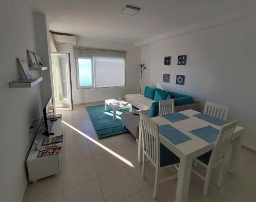 Grand Sea View Apartment – Photos 2