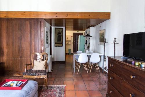 Traditional and Charming Flat - 15min to the sea