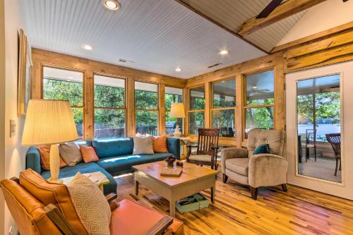 Gallery image of Boathouse, Sunroom and Decks Lake Lure Cottage in Lake Lure