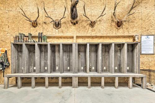 Gambar di galeri bagi Kansas Hunting Lodge Pets and Large Groups Welcome! di Great Bend