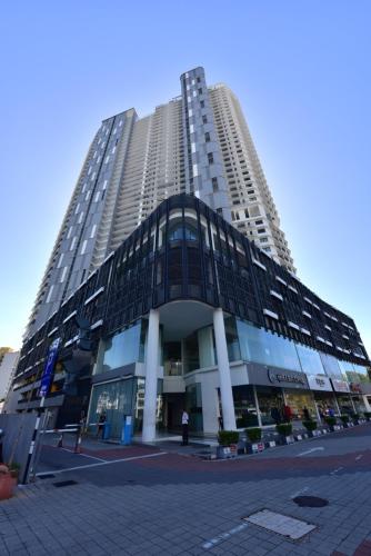 El edificio en el que está el departamento