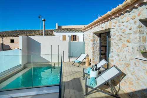Πισίνα στο ή κοντά στο Owl Booking Villa Miquel - Luxury Retreat