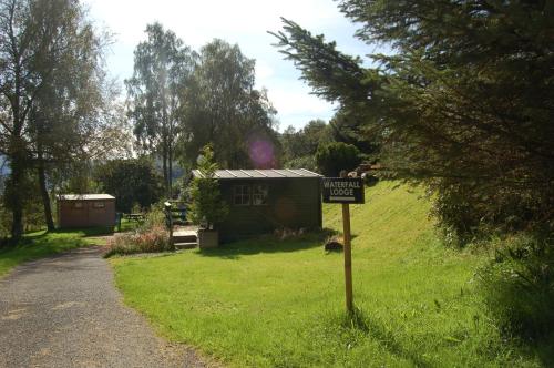 Κήπος έξω από το Cosy & compact Rowan Lodge no4
