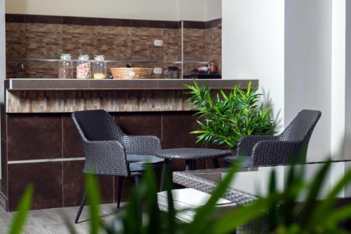 Ruang duduk di MiniApartamentos GRAN IMPERIAL PREMIUM