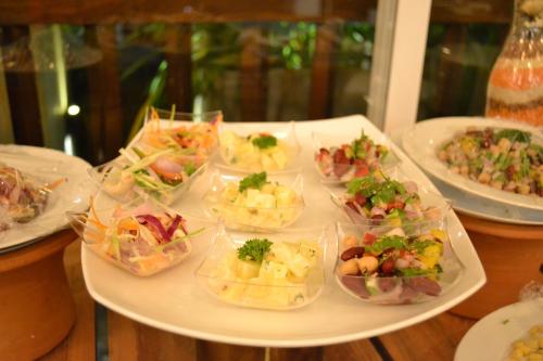 Đồ ăn tại/gần resort