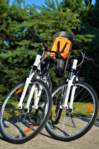 DOM NAD JEZIOREM HUBKA przy ścieżce rowerowej Velo Dunajec i Velo Czorsztynの敷地内または近くで楽しめるサイクリング