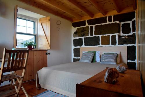 Posezení v ubytování Caldeira Guesthouse