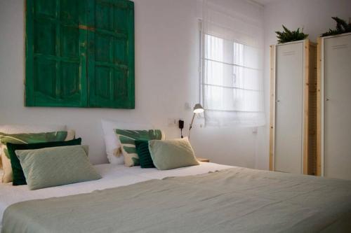 Postel nebo postele na pokoji v ubytování Javea luxury apartment 50m from Arenal sandy beach