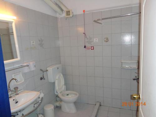 Kylpyhuone majoituspaikassa Porto Kairis