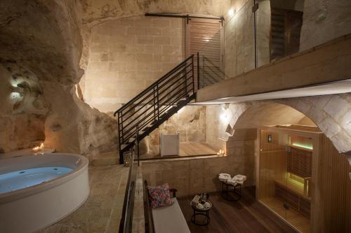 Gallery image of L'Hotel In Pietra in Matera