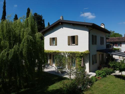 Jardín al aire libre en L'Isolo b&b e case vacanza