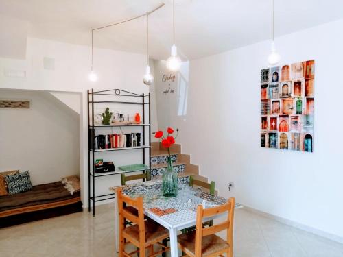 Gallery image of Antiche Mura Apartments"Cielo di Puglia" -2 matrimoniali, cucina,letto singolo e terrazzo in Turi