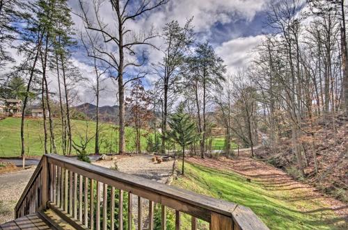 Trot Inn Bryson City Cabin with Hot Tub and Fire Pit!