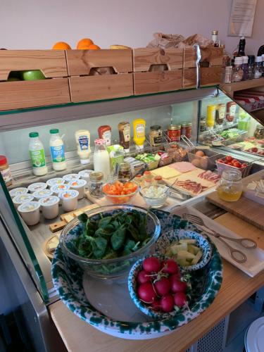 Jídlo v aparthotelu nebo okolí