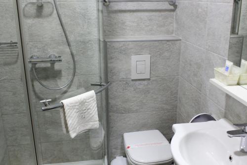 Koupelna v ubytování Hotel Bakarni Lonac