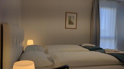 Cama o camas de una habitación en 306 London 59m2 4-8 Pers extra Bedroom