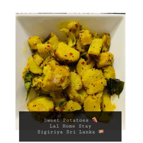 Makanan di atau berdekatan homestay