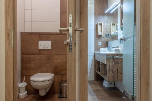 Un baño de Hotel Samerhof - Skidepot inklusive