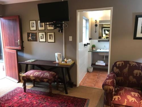 Dapur atau dapur kecil di The Crown Guest House