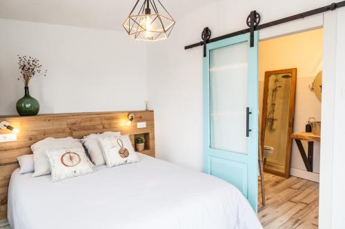 Gallery image of The Old Seaman Bed & Breakfast in Celorio