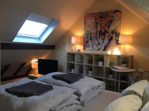 Säng eller sängar i ett rum på Cozy Attica - With Every Comfort - Berne