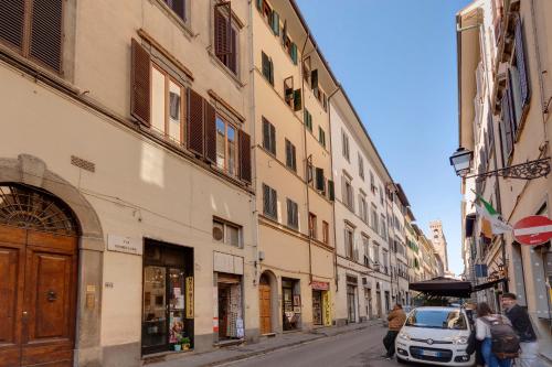 Ghibellina Apartment by Mamo Florence