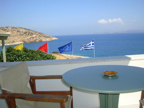 Fotografie z fotogalerie ubytování Kalados -Beachfront Studios- v destinaci Kalando