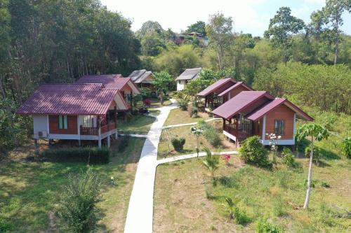 an overhead view of a group of cottages at Mookanda bungalow in Ko Yao Noi