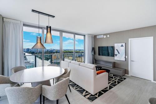 HYDE Beach House 2709 – Photos 3