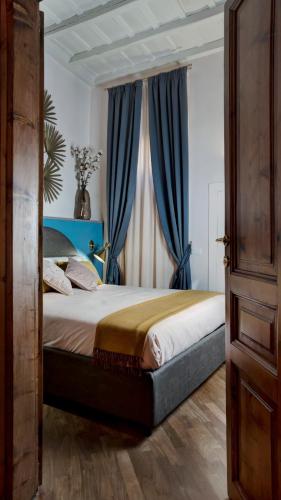 Luxury Trevi House