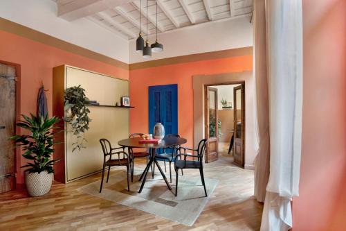 A seating area at Luxury Trevi House