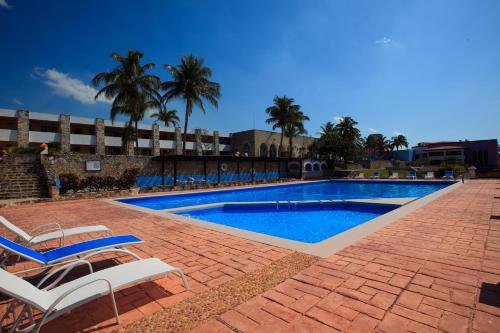 Bazén v ubytování Hotel Tucan Siho Playa nebo v jeho okolí
