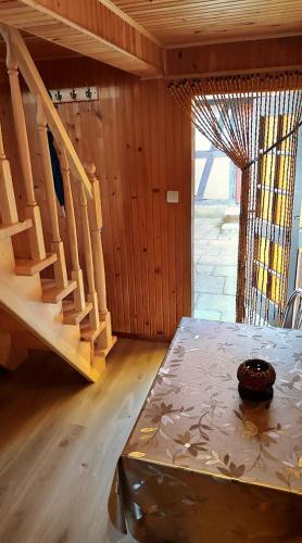 Gallery image of Guesthouse "Nakvyne pas zveja" Nagliu street in Nida