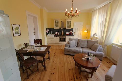 Η κουζίνα ή μικρή κουζίνα στο Spree Chalet - adults only