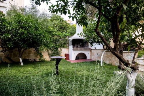 Gallery image of Oasis Apartments in Tolo