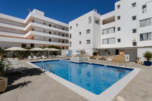 Foto Apartamentos San Antonio Beach 1